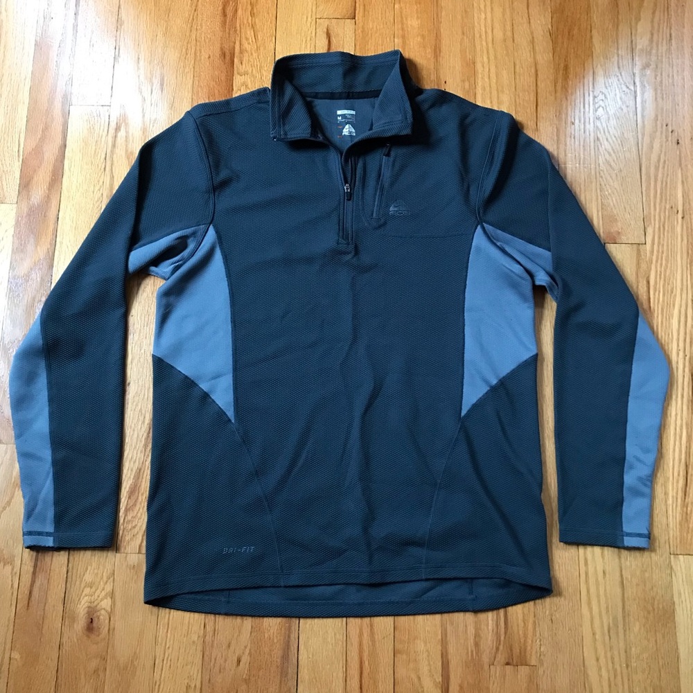 Nike ACG Gray 1/4 Zip Sweatshirt Medium